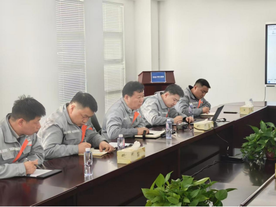 工会组织夏日送清凉慰问一线生产员工